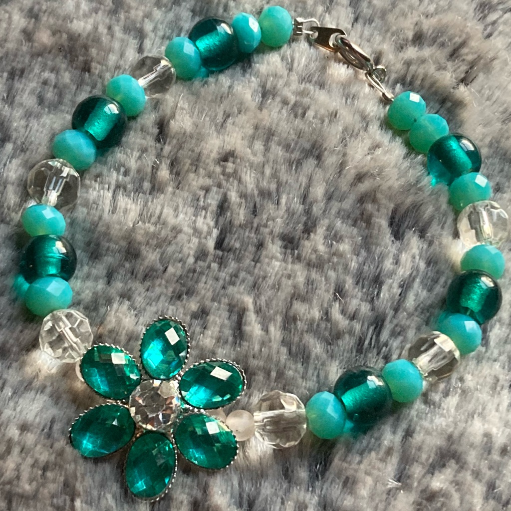 Teal Clear Glass Flower Bracelet WRhinestones 7$